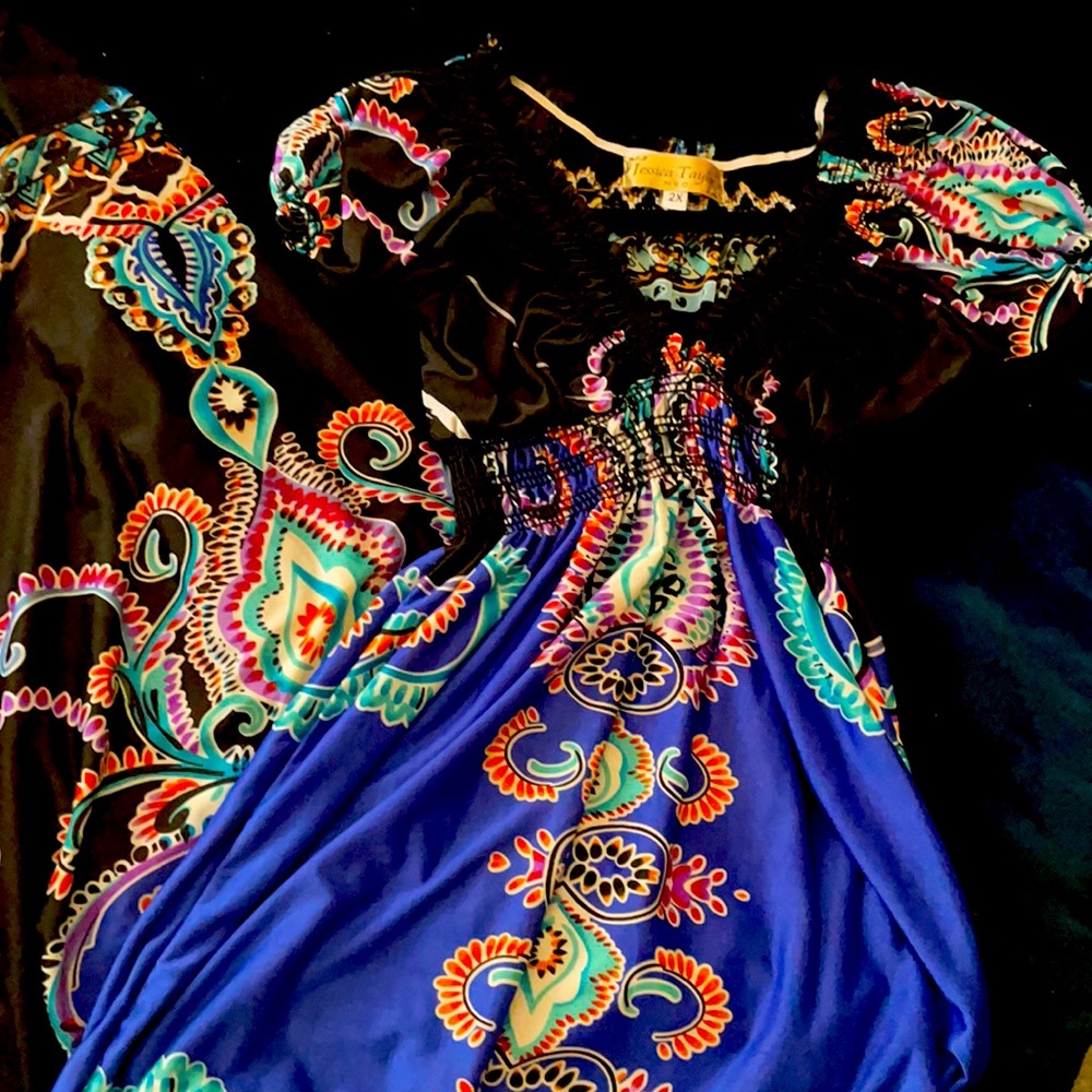 Long maxi dress very flattering for summer!!